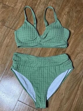 Women’s Green Quilted High-Waist Bikini Set